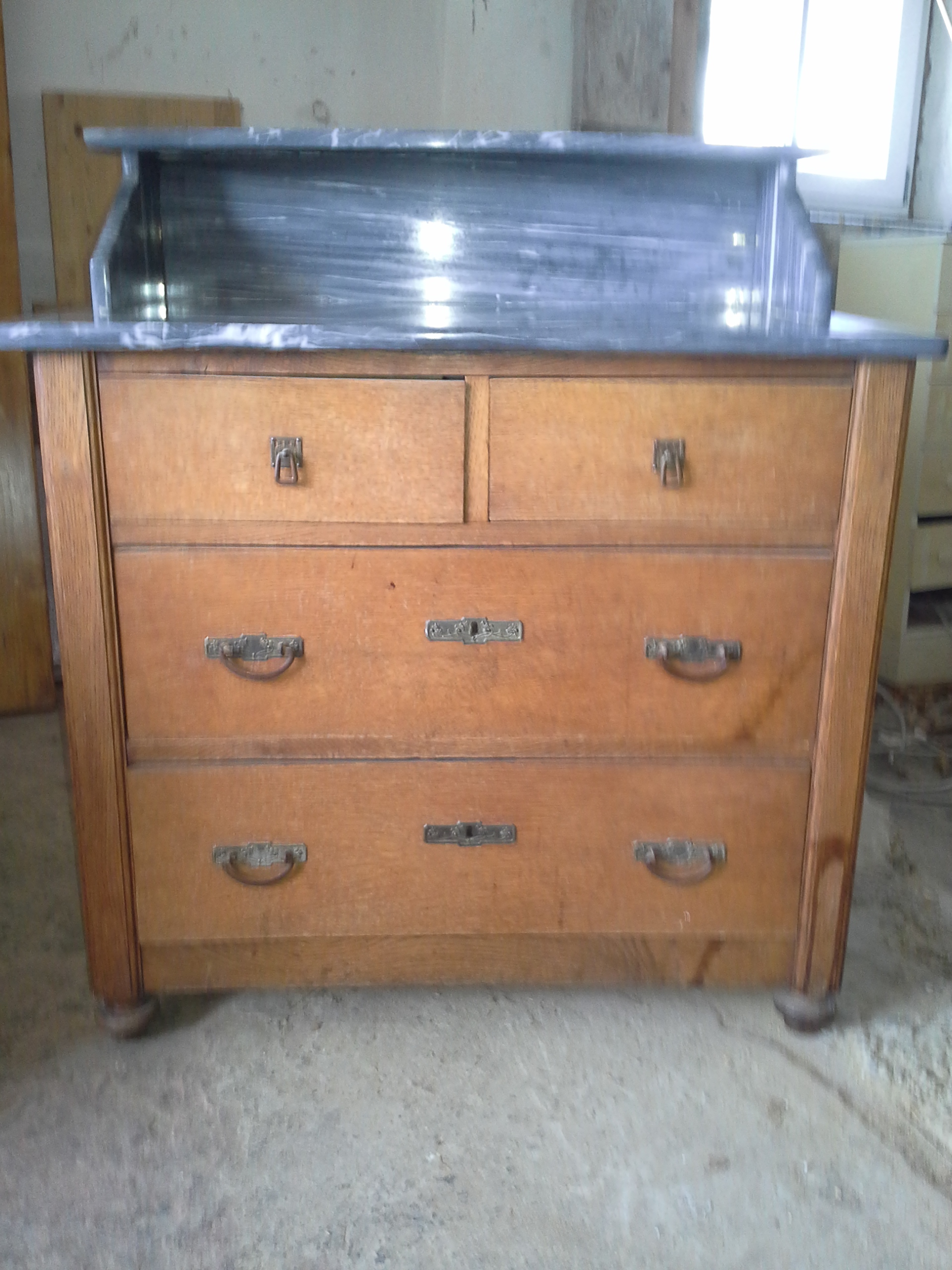 Kommode mit Marmoraufsatz 150,00 &euro;